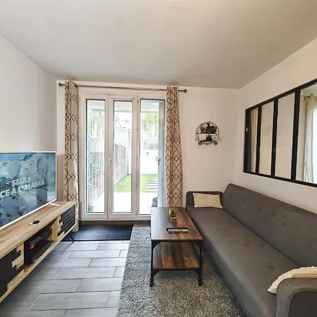 Appartement Avec Jardin - Metro 13 - Universite Saint Denis Buitenkant foto