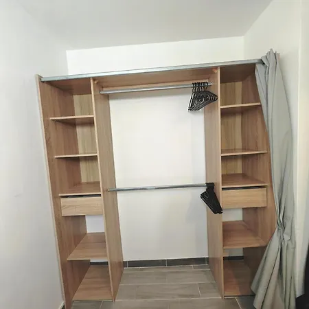 Appartement Avec Jardin - Metro 13 - Universite Saint Denis Buitenkant foto